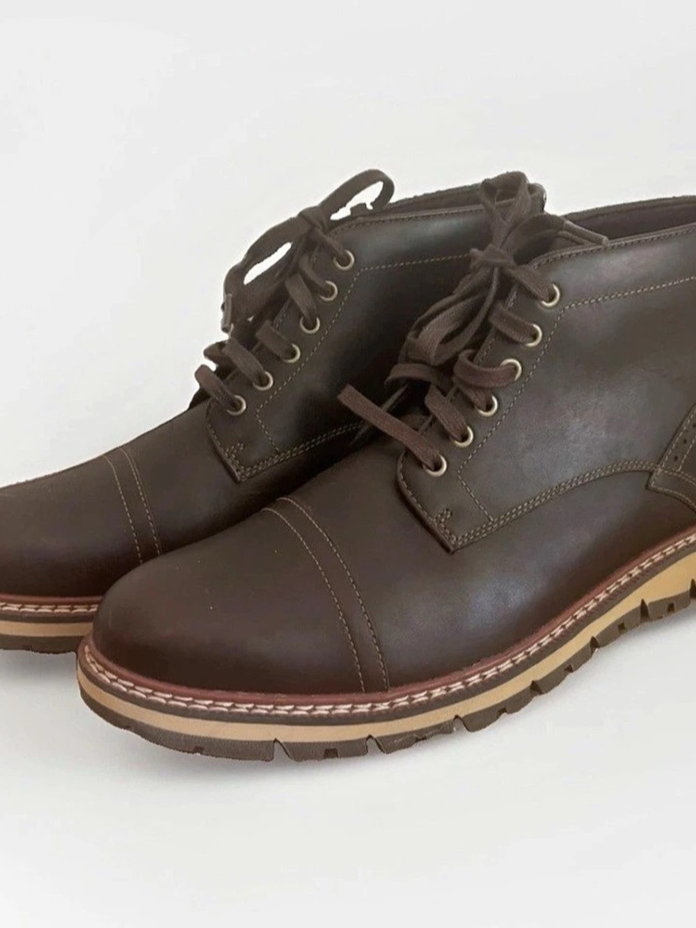 Timberland Bradstreet Chukka Leather Chukka Boots in Brown US 10.5